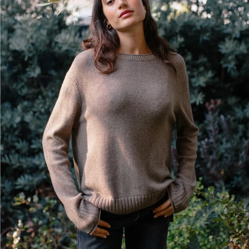 NWOT - Jenni Kayne “Everyday Sweater” - Sz. M - Taupe - Picture 2 of 6